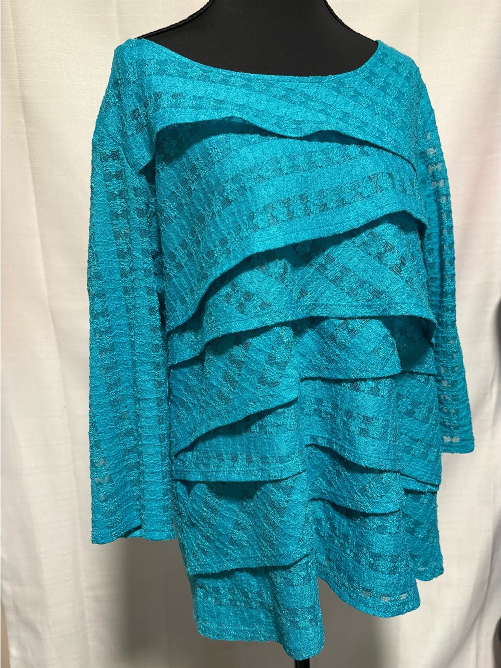 cj banks Textured Ruffle Regal Tunic Top in Bright Teal.Very Attractive!42 Bust